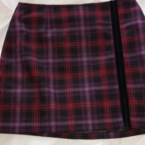 Sz 10 The Limited plaid skirt. EUC
